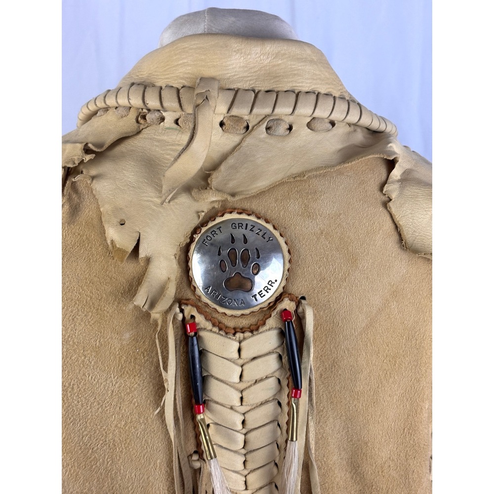 Vintage Leather Fringe Cape Vest Fort Grizzly Concho Western Boho Medium Rare - Picture 5 of 16
